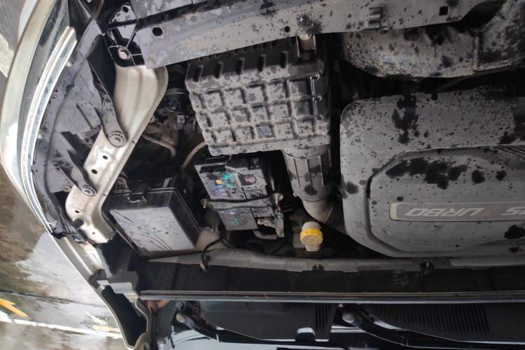 Used GAC Trumpchi GS3 2019 235T Automatic Elite Edition Engine Bay Left