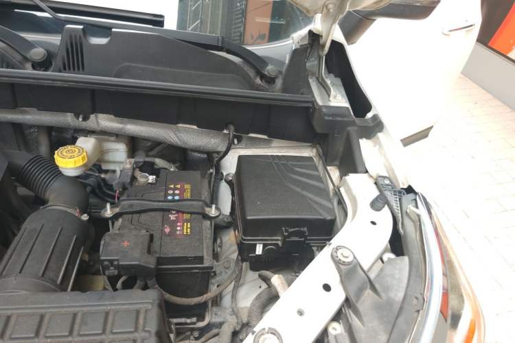 Used GAC Trumpchi GS3 2019 235T Automatic Elite Edition Engine Bay Left