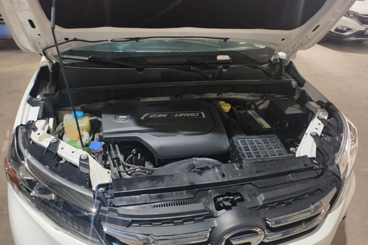 Used GAC Trumpchi GS3 2019 235T Automatic Elite Edition Engine Bay