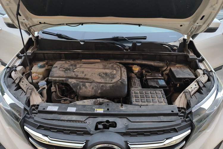 Used GAC Trumpchi GS3 2019 235T Automatic Elite Edition Engine Bay