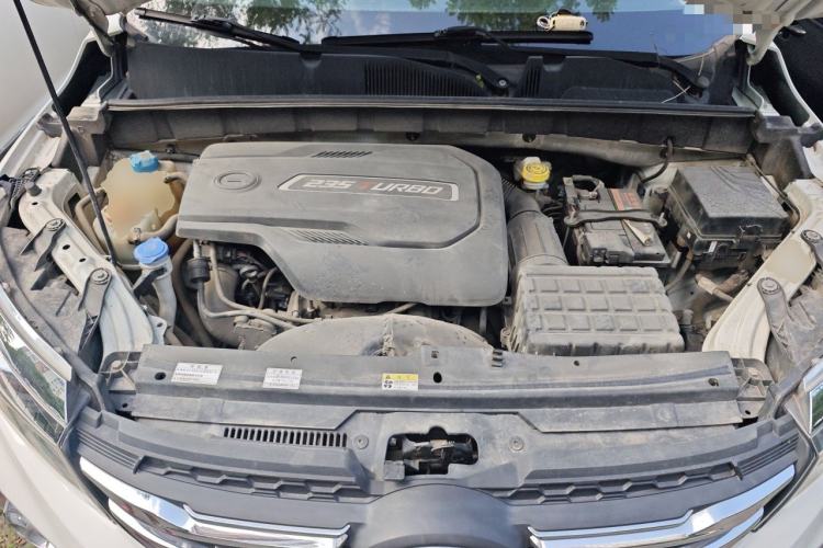 Used GAC Trumpchi GS3 2019 235T Automatic Elite Edition Engine Bay