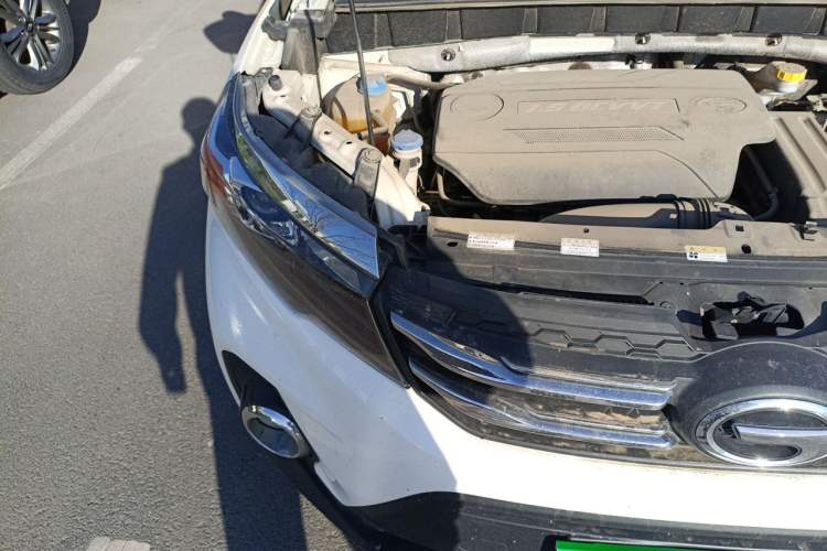 Used GAC Trumpchi GS3 2019 150N Manual Elite Edition Engine Bay Right