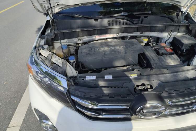 Used GAC Trumpchi GS3 2019 150N Automatic Elite Edition Engine Bay Right