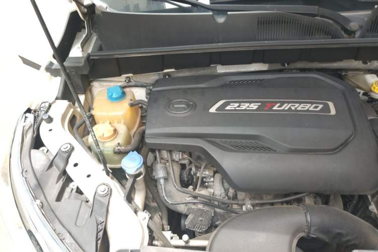 Used GAC Trumpchi GS3 2019 235T Automatic Elite Edition Engine Bay Right