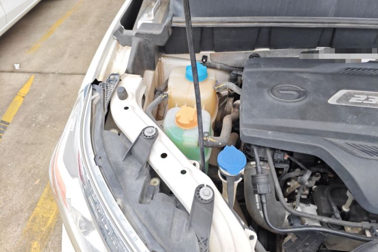 Used GAC Trumpchi GS3 2019 235T Automatic Elite Edition Engine Bay Right