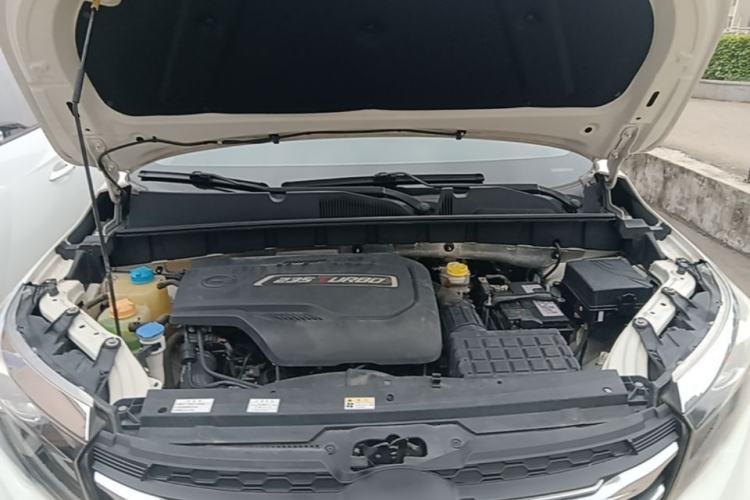 Used GAC Trumpchi GS3 2019 235T Automatic Elite Edition Engine Bay
