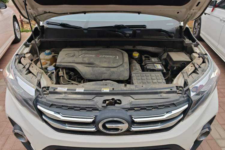 Used GAC Trumpchi GS3 2019 235T Automatic Elite Edition Engine Bay