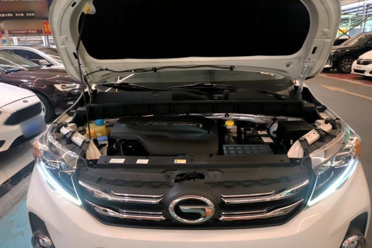 Used GAC Trumpchi GS3 2019 235T Automatic Elite Edition Engine Bay