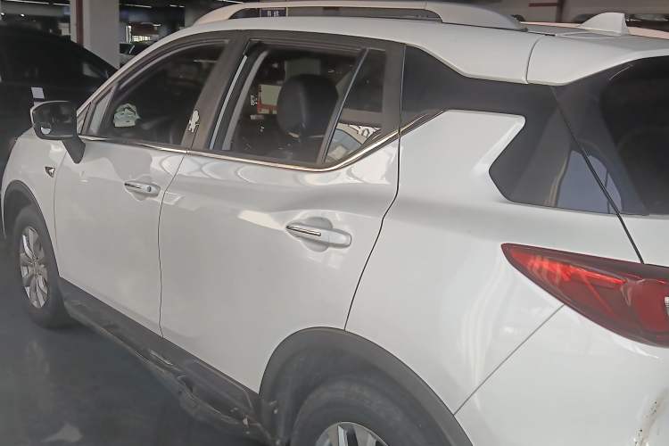 Used GAC Trumpchi GS3 2019 235T Manual Comfort Edition Exterior 5