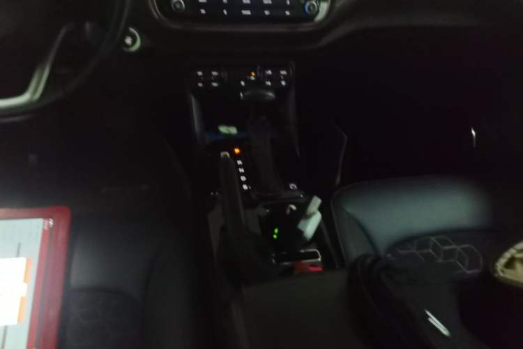 Used GAC Trumpchi GS3 2019 235T Automatic Elite Edition Gear Lever