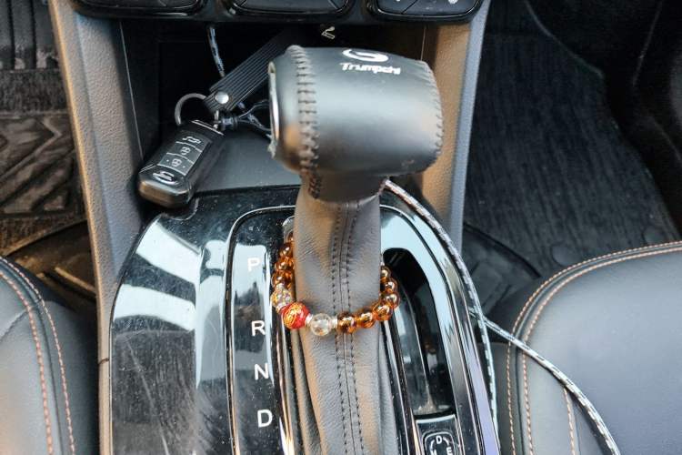 Used GAC Trumpchi GS3 2019 235T Automatic Elite Edition Gear Lever