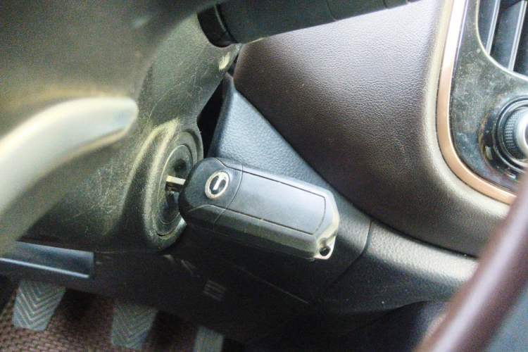Used GAC Trumpchi GS3 2019 235T Manual Comfort Edition Gear Lever