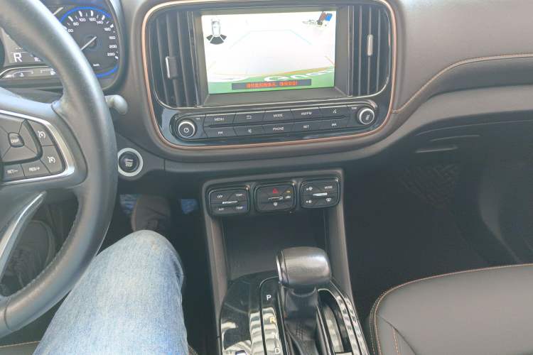 Used GAC Trumpchi GS3 2019 235T Automatic Elite Edition Gear Lever
