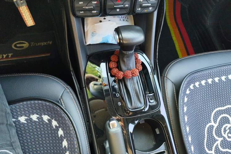 Used GAC Trumpchi GS3 2019 150N Automatic Elite Edition Gear Lever