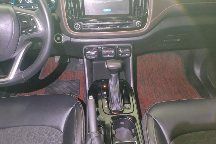 Used GAC Trumpchi GS3 2019 235T Automatic Elite Edition Gear Lever