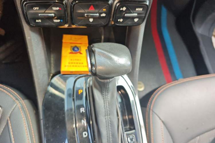 Used GAC Trumpchi GS3 2019 235T Automatic Elite Edition Gear Lever