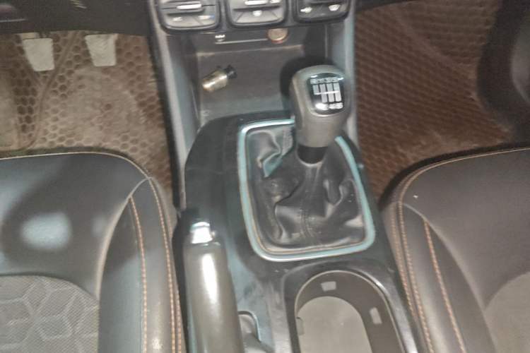 Used GAC Trumpchi GS3 2019 235T Manual Elite Edition Gear Lever