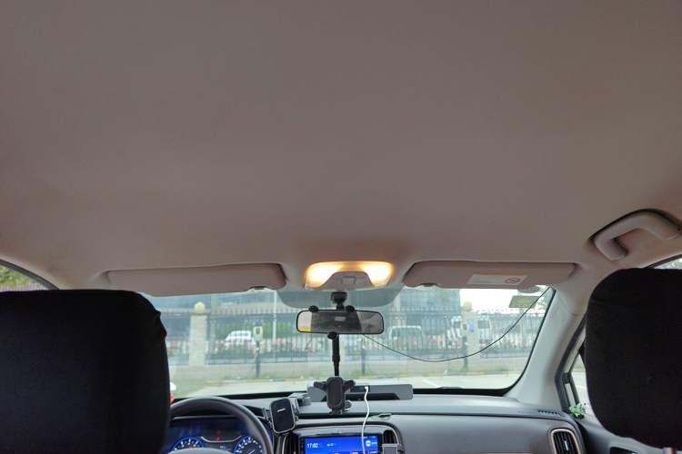 Used GAC Trumpchi GS3 2019 235T Manual Comfort Edition Headliner