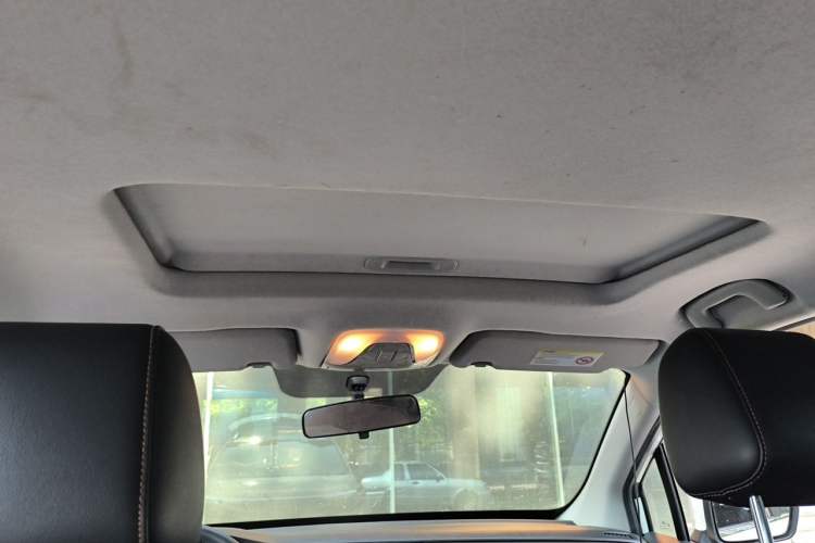 Used GAC Trumpchi GS3 2019 235T Automatic Elite Edition Headliner