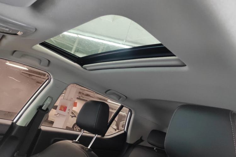 Used GAC Trumpchi GS3 2019 235T Automatic Elite Edition Headliner