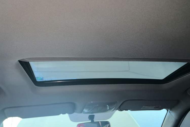 Used GAC Trumpchi GS3 2019 235T Automatic Elite Edition Headliner