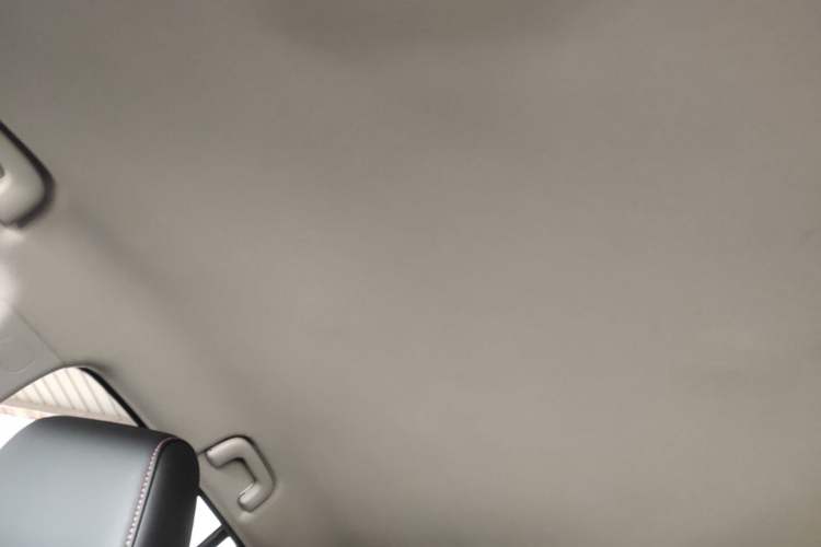 Used GAC Trumpchi GS3 2019 235T Manual Comfort Edition Headliner