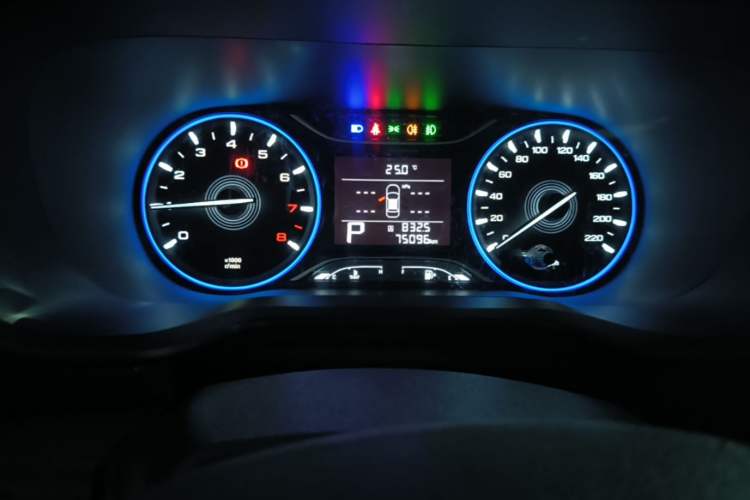 Used GAC Trumpchi GS3 2019 235T Automatic Elite Edition Instrument Cluster