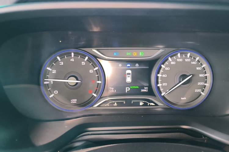 Used GAC Trumpchi GS3 2019 235T Automatic Luxury Edition Instrument Cluster