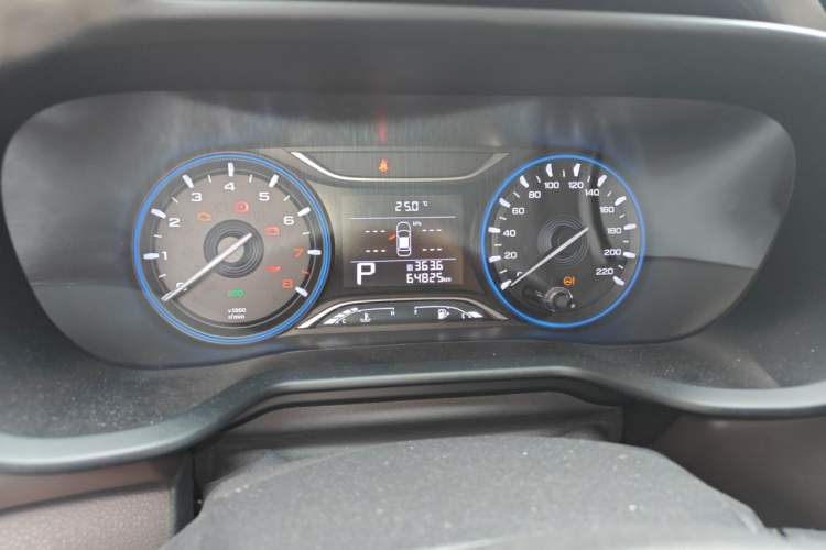Used GAC Trumpchi GS3 2019 235T Automatic Elite Edition Instrument Cluster