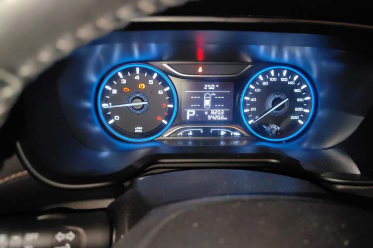 Used GAC Trumpchi GS3 2019 235T Automatic Elite Edition Instrument Cluster