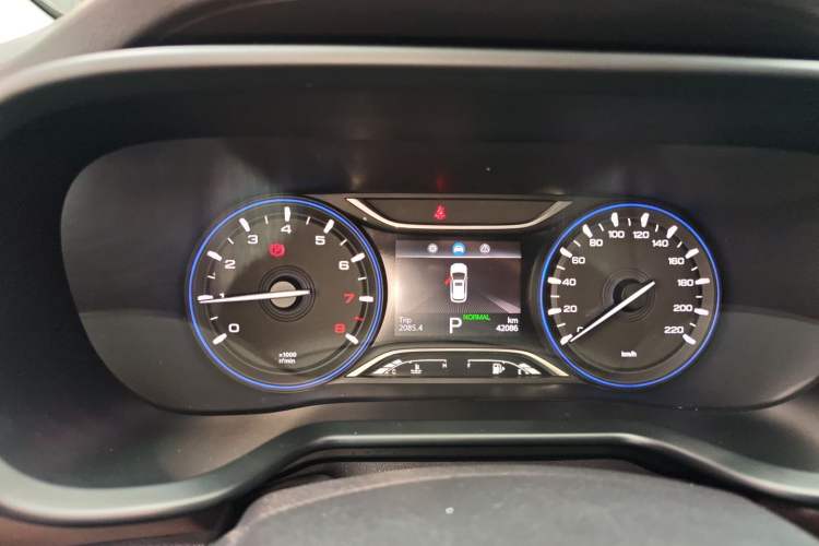 Used GAC Trumpchi GS3 2019 235T Automatic Luxury Edition Instrument Cluster