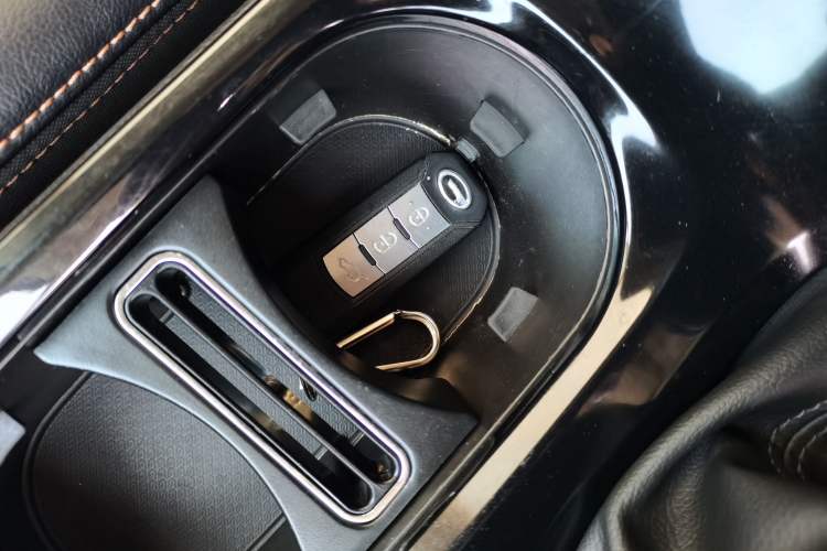 Used GAC Trumpchi GS3 2019 235T Automatic Elite Edition Interior 1