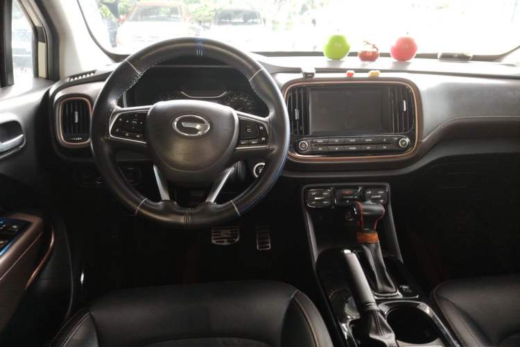 Used GAC Trumpchi GS3 2019 235T Automatic Elite Edition Interior 2