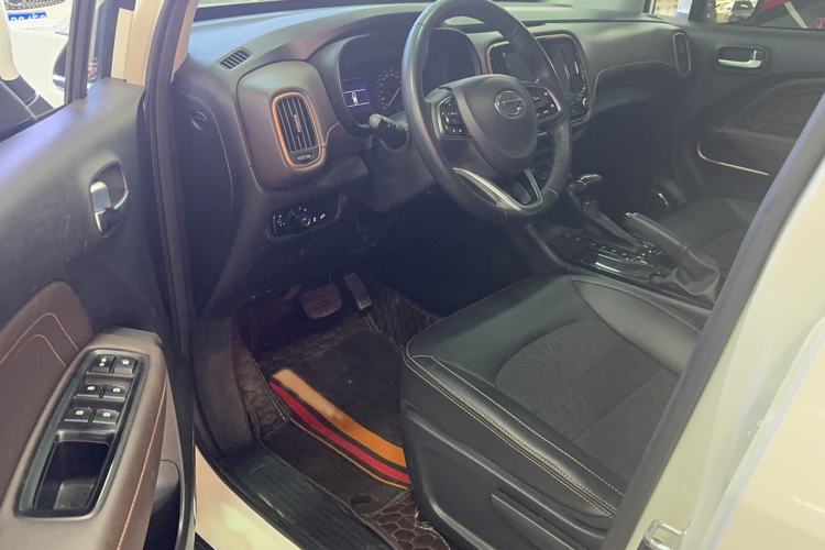 Used GAC Trumpchi GS3 2019 235T Automatic Elite Edition Interior 2