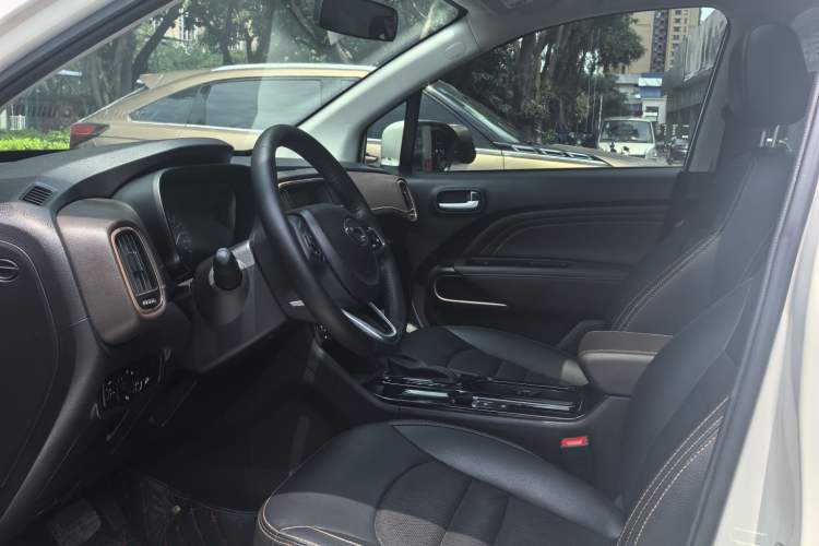Used GAC Trumpchi GS3 2019 235T Automatic Luxury Edition Interior 2