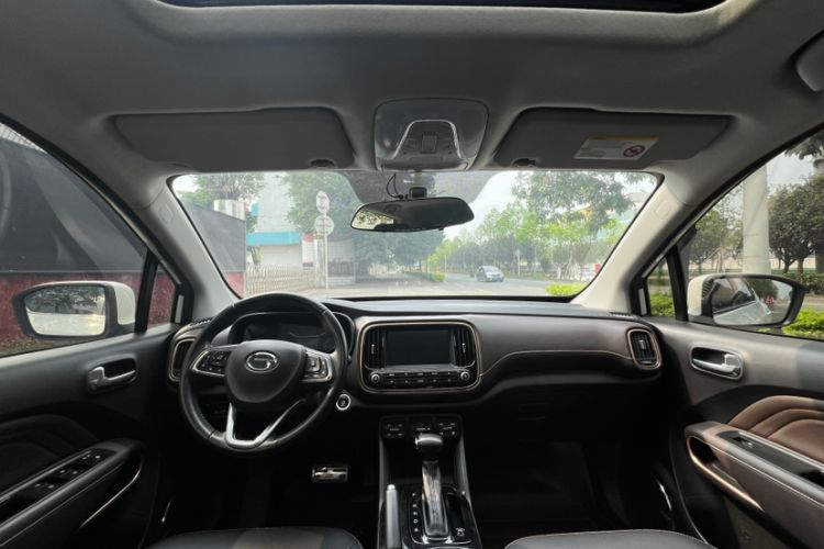 Used GAC Trumpchi GS3 2019 235T Automatic Elite Edition Interior 2