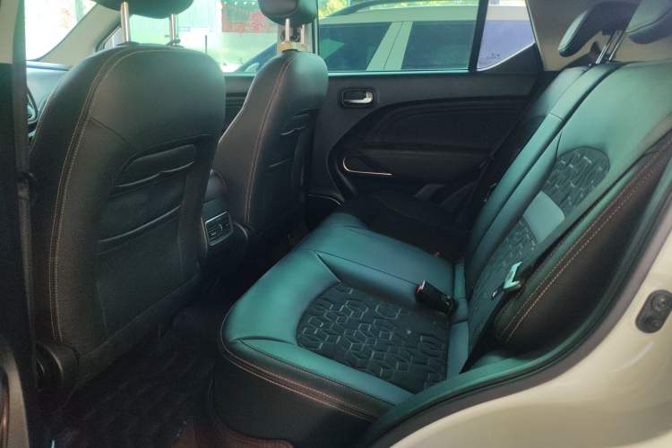 Used GAC Trumpchi GS3 2019 235T Automatic Elite Edition Interior 2
