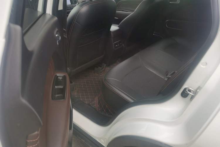 Used GAC Trumpchi GS3 2019 235T Manual Elite Edition Interior 2