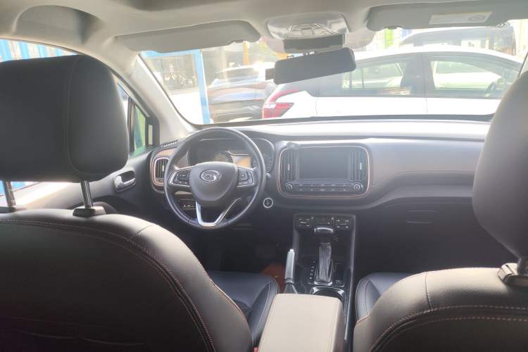 Used GAC Trumpchi GS3 2019 235T Automatic Elite Edition Interior 2