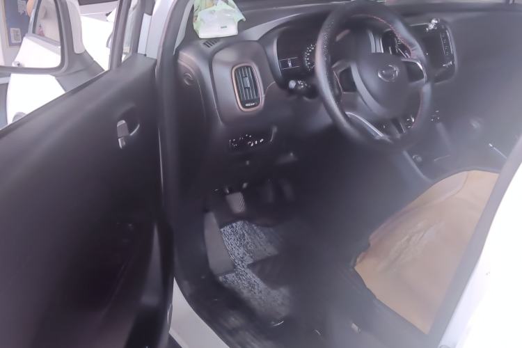 Used GAC Trumpchi GS3 2019 235T Manual Comfort Edition Interior 2