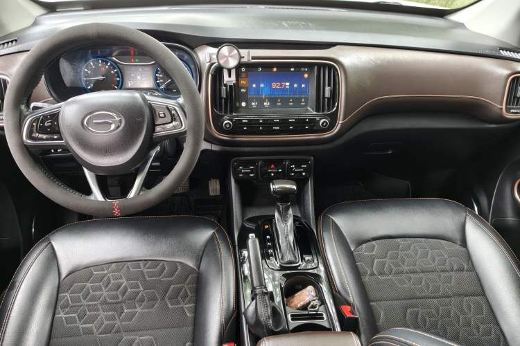Used GAC Trumpchi GS3 2019 235T Automatic Elite Edition Interior 3