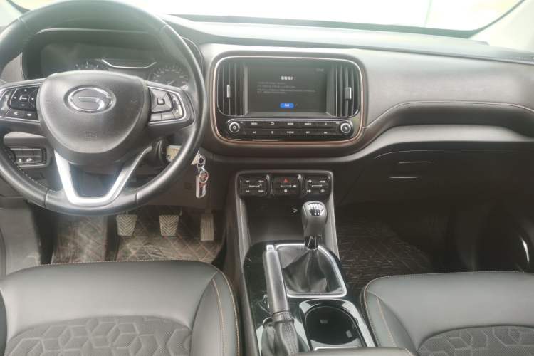 Used GAC Trumpchi GS3 2019 235T Manual Elite Edition Interior 3