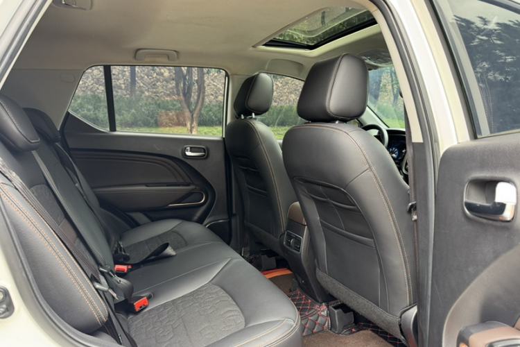 Used GAC Trumpchi GS3 2019 235T Automatic Elite Edition Interior 3