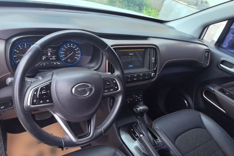 Used GAC Trumpchi GS3 2019 235T Automatic Elite Edition Interior 3
