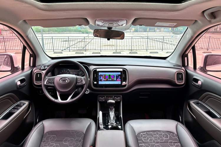 Used GAC Trumpchi GS3 2019 235T Automatic Elite Edition Interior 3