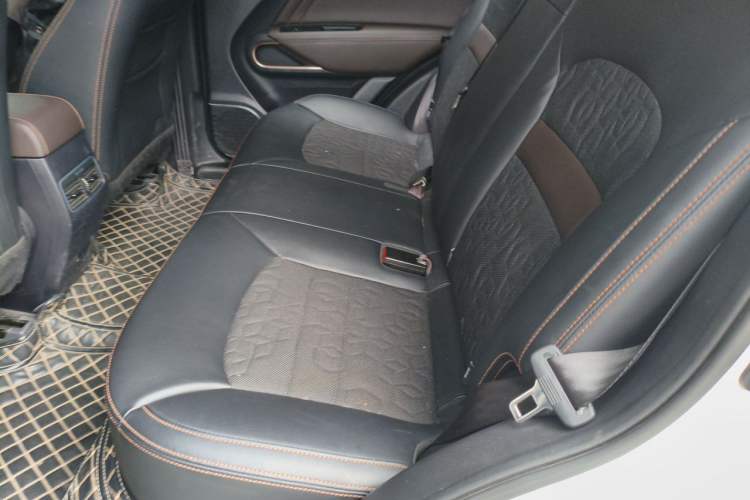 Used GAC Trumpchi GS3 2019 235T Automatic Elite Edition Interior 4