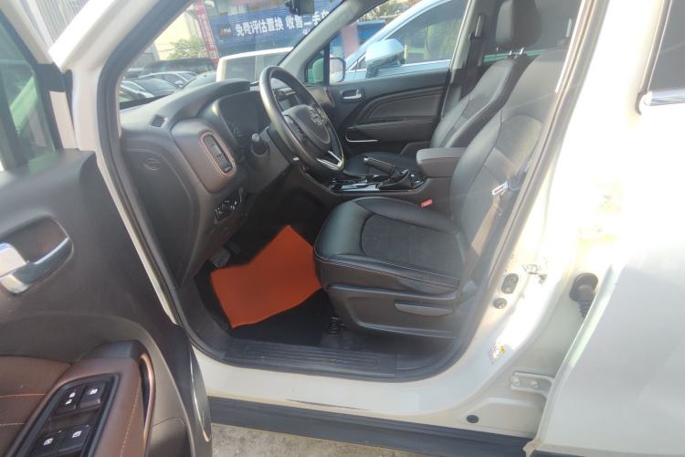 Used GAC Trumpchi GS3 2019 235T Automatic Elite Edition Interior 4