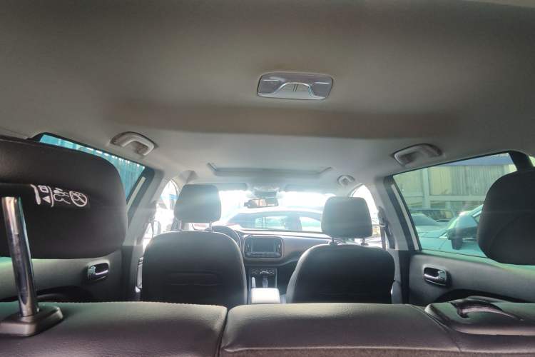 Used GAC Trumpchi GS3 2019 235T Automatic Elite Edition Interior 6