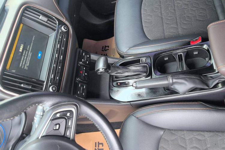 Used GAC Trumpchi GS3 2019 235T Automatic Elite Edition Interior 7