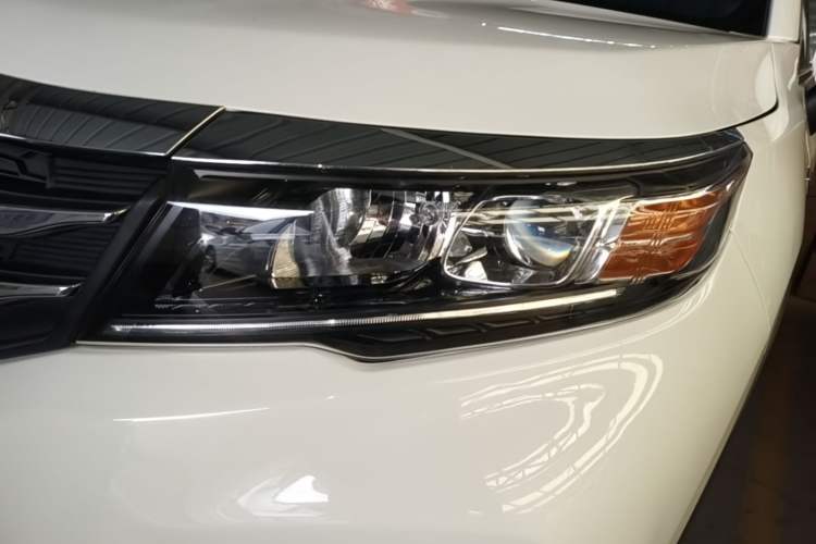 Used GAC Trumpchi GS3 2019 235T Automatic Elite Edition Left Front Headlight